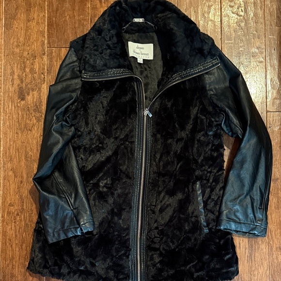 dennis basso Jackets & Blazers - Dennis Basso Sterling Black Jacket vest Faux Leather Removable Sleeves sz s